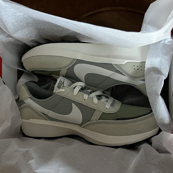 Nike Men's Waffle Nav Suede Jade Horizon Green Trainer Sneakers Shoes Size 11 - Picture 12 of 16